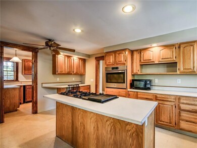 2 Carriage House Ln, Bath, ME 04530 - photo 4