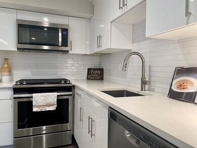 244 Hanover St unit 110, Boston, MA 02113 - photo 3