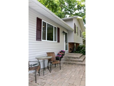 1085 Kevin Dr, Akron, OH 44313 - photo 6