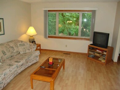 Move in ready can you see your furniture here