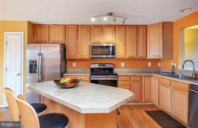 802 Tipton Rd, Middle River, MD 21220 - photo 6