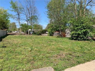 818 Johnson Ave, Franklin, IN 46131 - photo 2