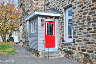 300 Soundview Ave unit Duplex, Fairfield, CT 06825 - photo 2