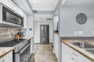 mls_7625 E Camelback-3