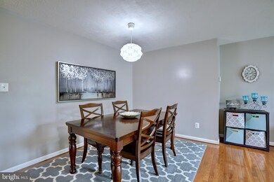 7582 Thurston Ln, Manassas, VA 20111 - photo 4