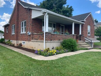 75 N Broad Street Extension unit Extension, Nazareth, PA 18064 - photo 2