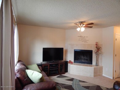 7704 Linda Ln, Anchorage, AK 99518 - photo 4