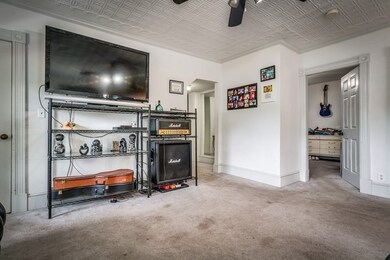 9 Poplar St, Amesbury, MA 01913 - photo 5