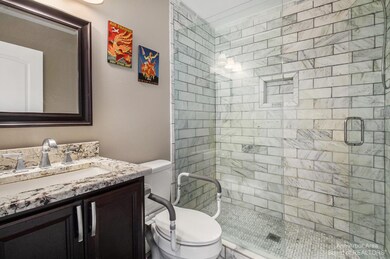 Main floor full bath