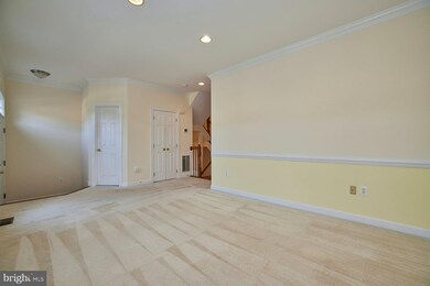 4557 Fair Valley Dr, Fairfax, VA 22033 - photo 5