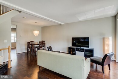 2542 James Maury Dr, Herndon, VA 20171 - photo 7