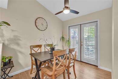 7203 Mission Hills Dr Las Vegas, NV 89113-Spanish