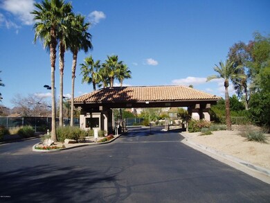 4434 E Camelback Rd unit 140, Phoenix, AZ 85018 - photo 2