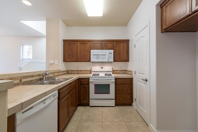 2392 La Villa Way, Redding, CA 96003 - photo 7