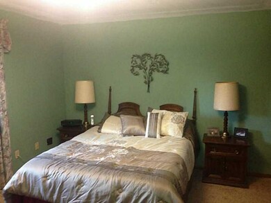 401 Debbie Dr, Indiana, PA 15701 - photo 5