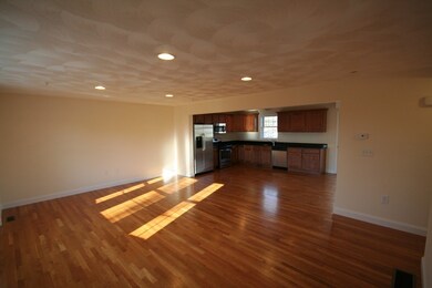 141 Cambridge St unit C, Burlington, MA 01803 - photo 3