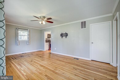 3806 Pinewood Terrace, Falls Church, VA 22041 - photo 4
