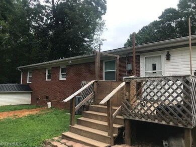 1415 Oakland Ave, Asheboro, NC 27203 - photo 4