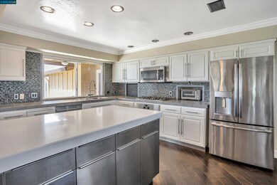 15770 E Peltier Rd, Acampo, CA 95220 - photo 5