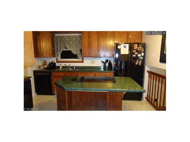 Nice island in kitchen