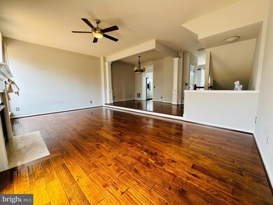 45627 Waterloo Station Square, Sterling, VA 20166 - photo 3