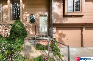 17018 Holmes Cir, Omaha, NE 68135 - photo 2