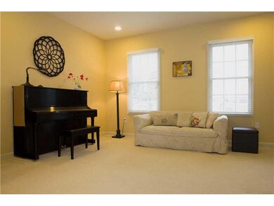 Living Room. Spacious living room with recess ligh