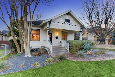 403 Aurora St, Houston, TX 77008 - photo 3