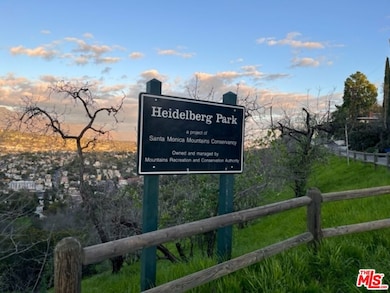 516 Rustic Dr, Los Angeles, CA 90065 - photo 3