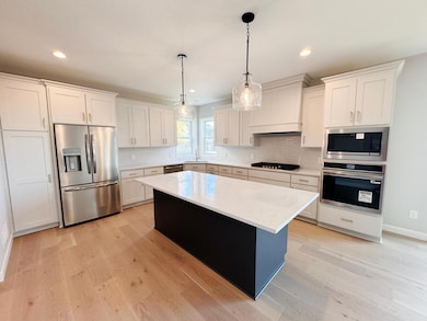 7334 Ambercrest Curve, Inver Grove Heights, MN 55077 - photo 3