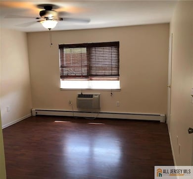 289 Main St unit 9R, Spotswood, NJ 08884 - photo 4