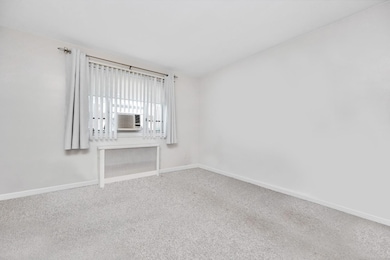 227- 9 Hillside Ave unit 5-17 DUPLEX, Bellerose Manor, NY 11427 - photo 4