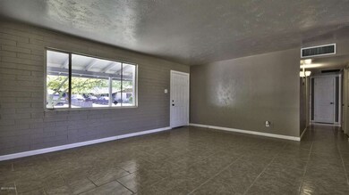 3126 N 44th Ln, Phoenix, AZ 85031 - photo 2