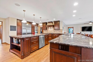 1032 Kristin Ct, Batavia, IL 60510 - photo 3