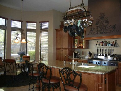 GOURMET KITCHEN