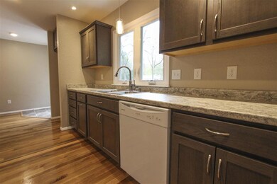 2318 California St, Cedar Falls, IA 50613 - photo 6