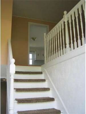 21 Raymond St, Dudley, MA 01571 - photo 3