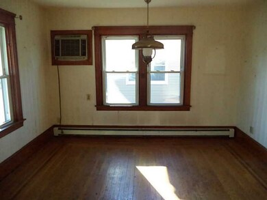 139 Bloomfield St, Pawtucket, RI 02861 - photo 3