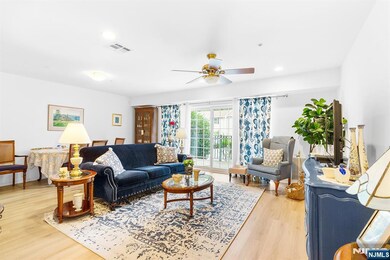 Foxhill Manor unit CT114, Norwood, NJ 07648 - photo 7