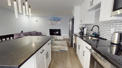 78 Main St unit 3A, Lincoln, NH 03251 - photo 3