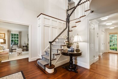 102 Old Colony Rd, Wellesley Hills, MA 02481 - photo 3