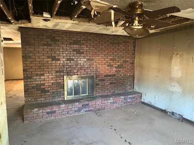 1240 Thistle Dr, Vandalia, IL 62471 - photo 7