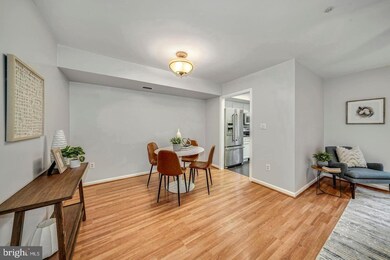 19907 Dunstable Cir, Germantown, MD 20876 - photo 5