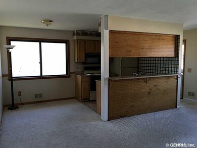 Dining Room. Open Floor Plan