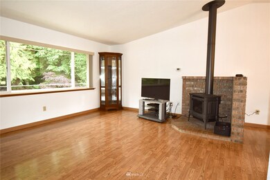 Livingroom with cozy propane fireplace