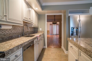 2111 Chapel Valley Ln, Lutherville Timonium, MD 21093 - photo 4