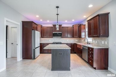 4084 Lilly Ct, Bettendorf, IA 52722 - photo 5