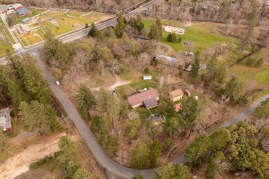 1678 Russell Rd, Merlin, OR 97532 - photo 3