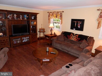 216 Pole Cat Rd, Glen Mills, PA 19342 - photo 4