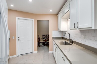 14003 N Palm Ridge Dr W, Sun City, AZ 85351 - photo 6